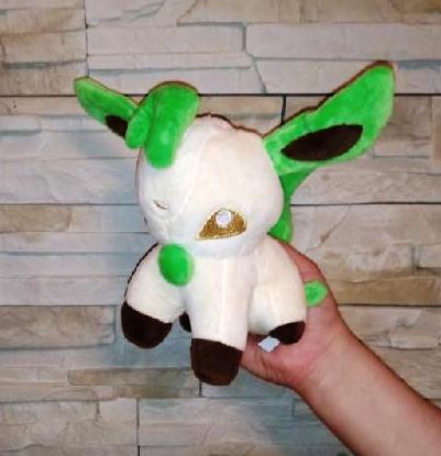 Plyšová hračka pokémon Leafeon - krémový/zelený