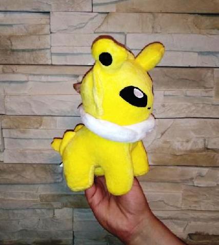 Plyšová hračka pokémon Jolteon klasik - žlutý