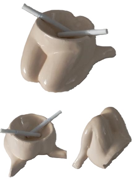 Keramický popelník - model dámské tělo