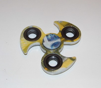 Fidget Spinner - žlutý se vzorem