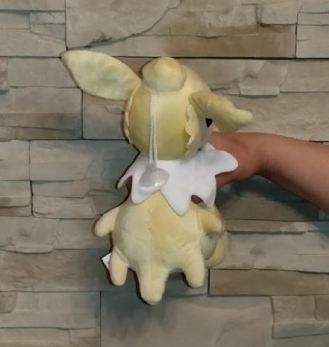Plyšová hračka pokémon Jolteon - krémový