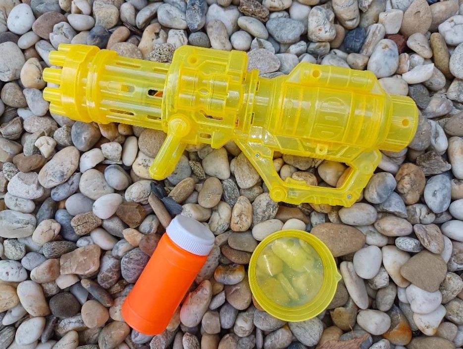 Bublinková pistole bublifuk 13 bubble blaster - žlutá