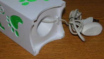 Stolní dekorační LED lampa - zelené tlapky VÝPRODEJ