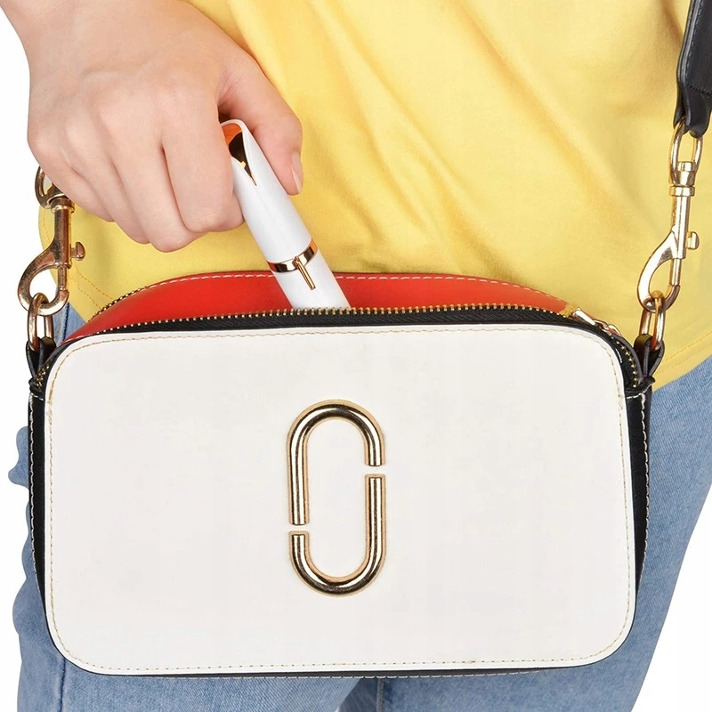 Depilační pinzeta s osvětlením na obočí a obličej USB kabel - bílá