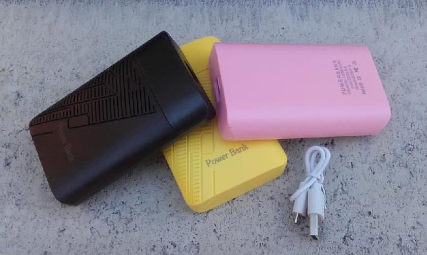 Záložní baterie Power Bank 12000mAh - více barev na výběr