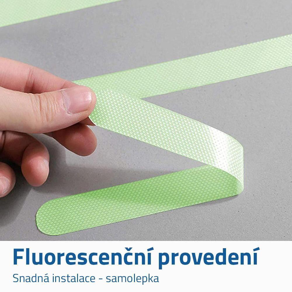 4L 8985 Protiskluzové pásky svítící - 6 kusů
