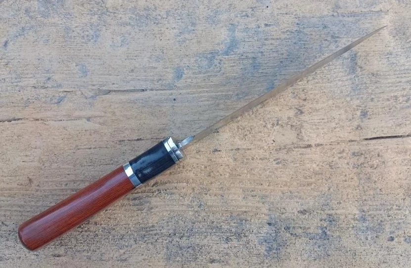 Lovecký nůž s pouzdrem - model 004
