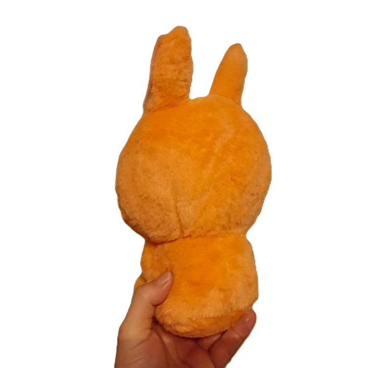 Plyšová hračka Labubu sedící s jahodou - oranžová