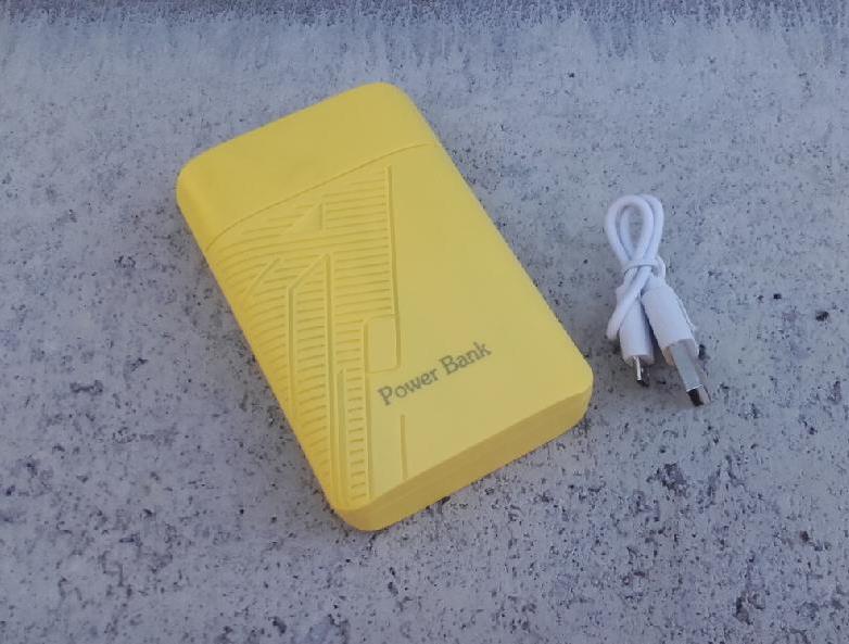 Záložní baterie Power Bank 12000mAh - více barev na výběr