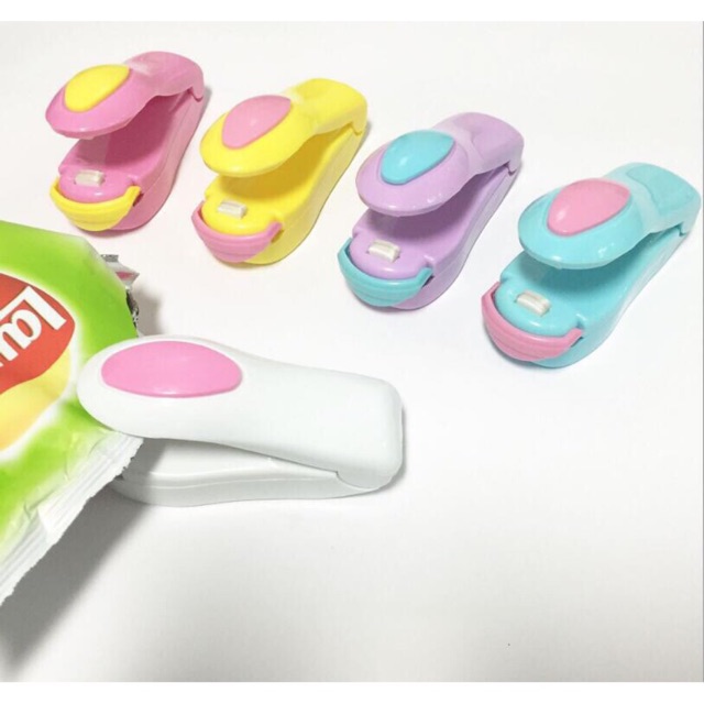 Ruční mini svářečka fólií s magnetem