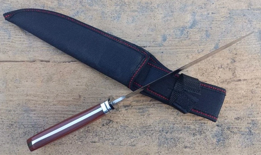 Lovecký nůž s pouzdrem - model 002