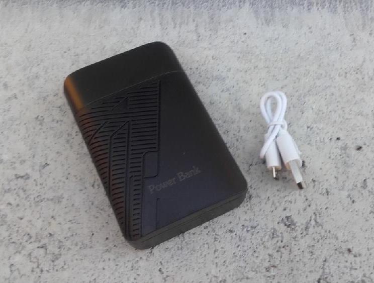 Záložní baterie Power Bank 12000mAh - více barev na výběr