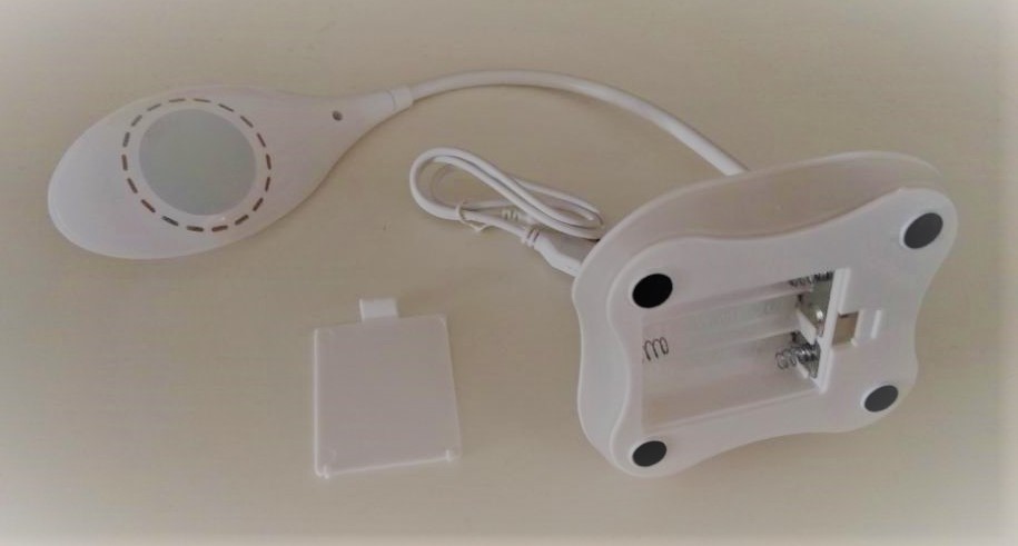 Stolní LED lampička USB BL-008