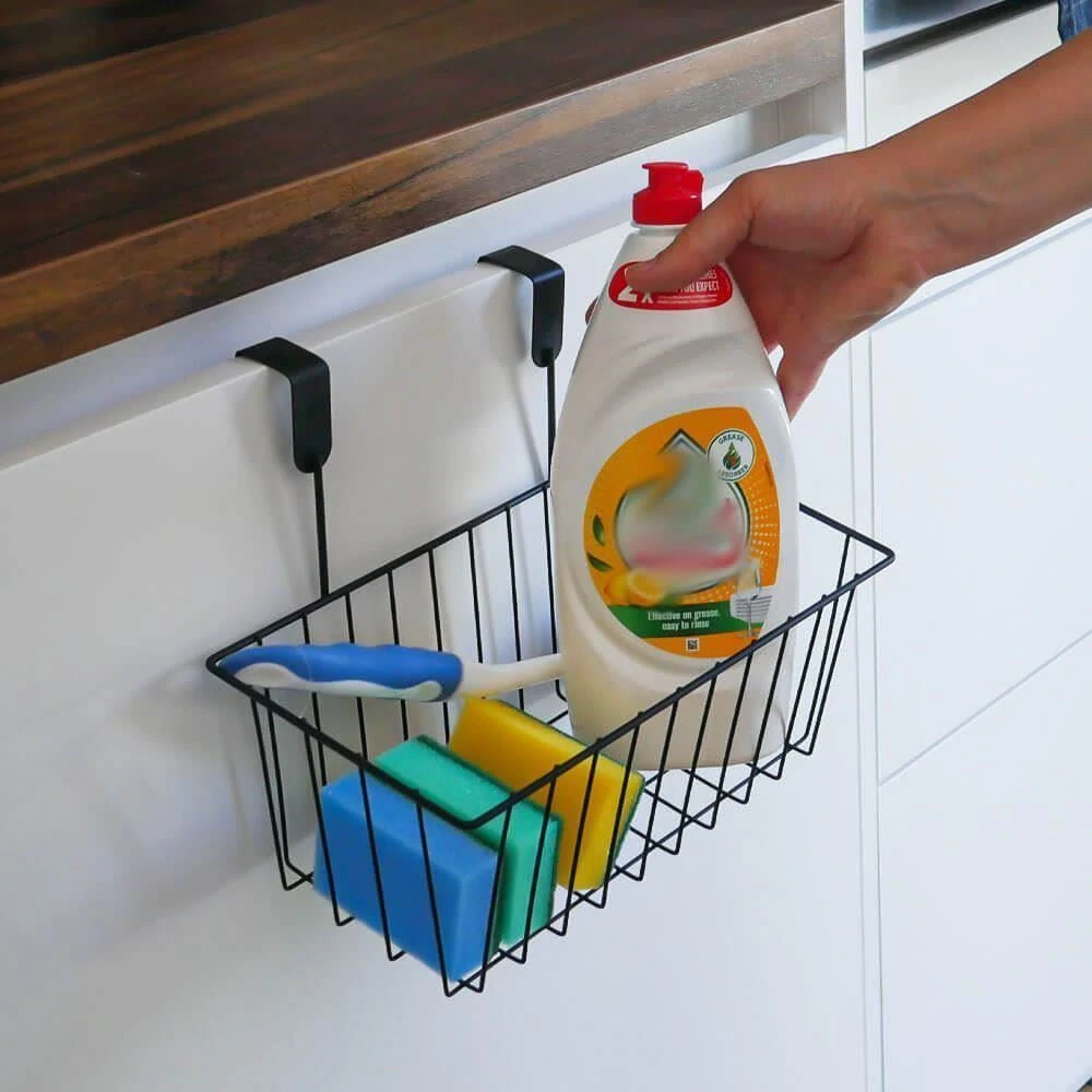 4L Kovový závěsný košík na dvířka - černý