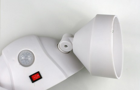Duální LED světlo s detektorem pohybu Cordless